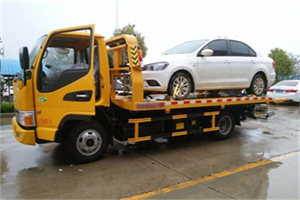 开远附近拖车救援24小时服务热线